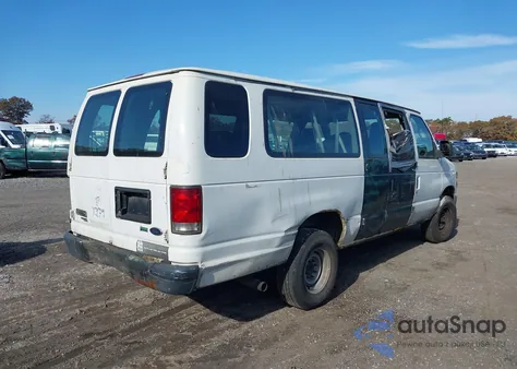 2012 Ford E-350 Super Duty Xl из США, поврежденный, VIN 1FBSS3BL0CDB14240